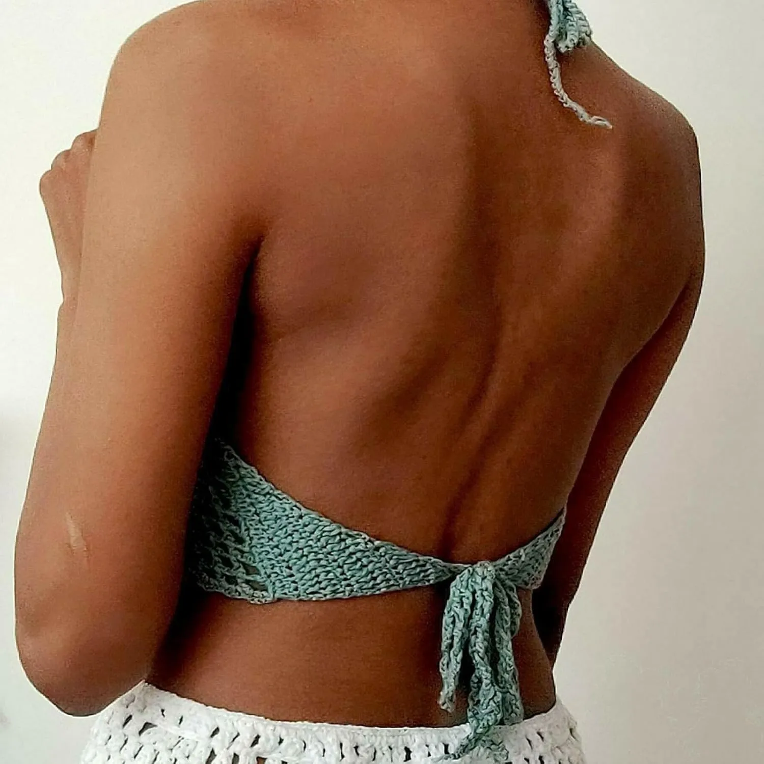 Crochet Halter Tops for Women Backless Camisole Knit Bra Tops Bralette Summer Beachwear