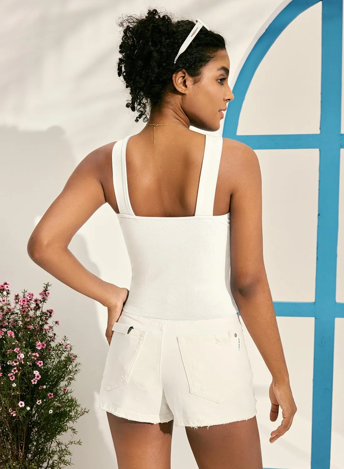 MIHOLL Going Out Tops for Women Cute Tank Tops Twist Front Ribbed Sleeveless Crop Top for Trendy Summer Sexy