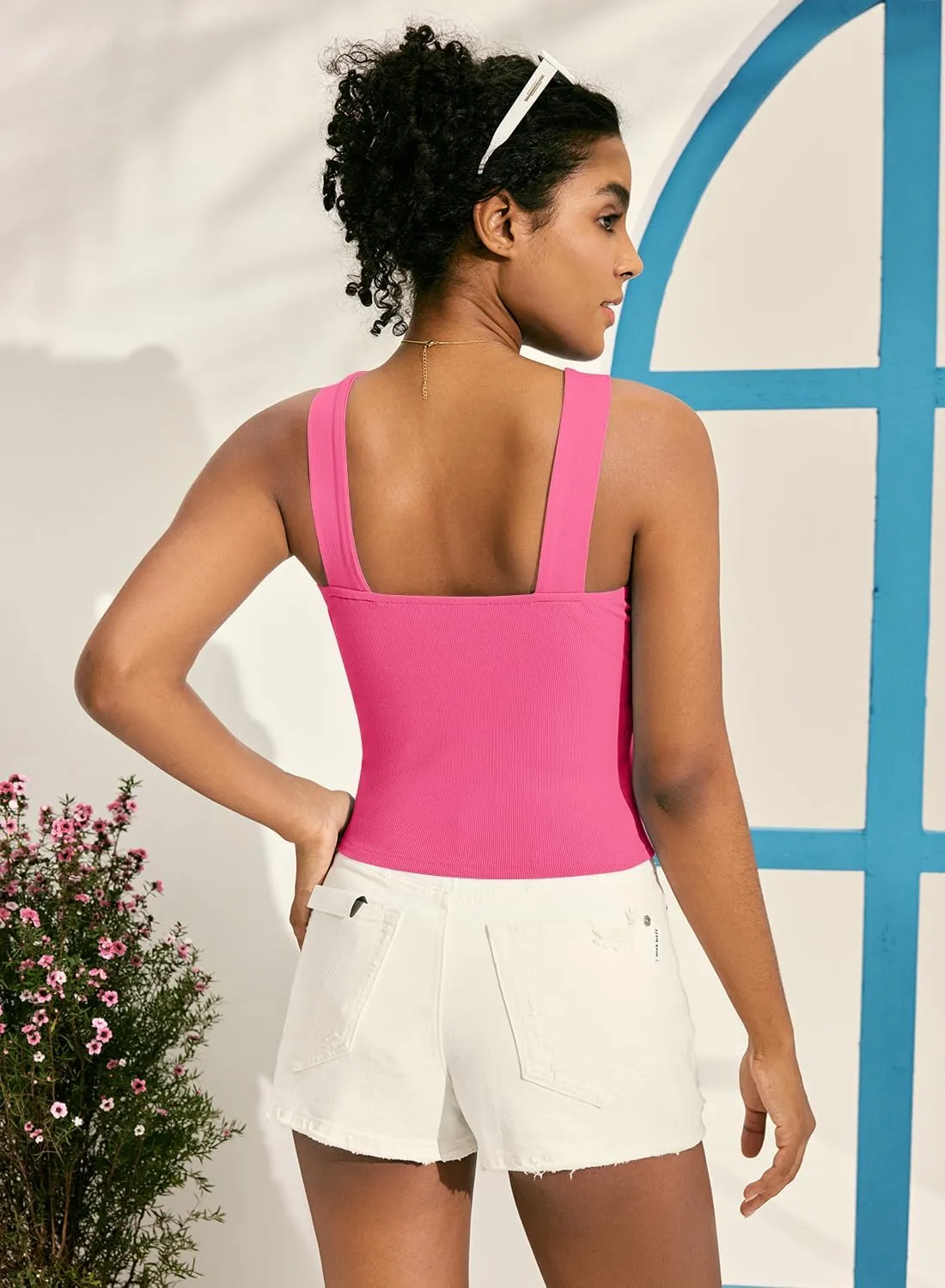 MIHOLL Going Out Tops for Women Cute Tank Tops Twist Front Ribbed Sleeveless Crop Top for Trendy Summer Sexy