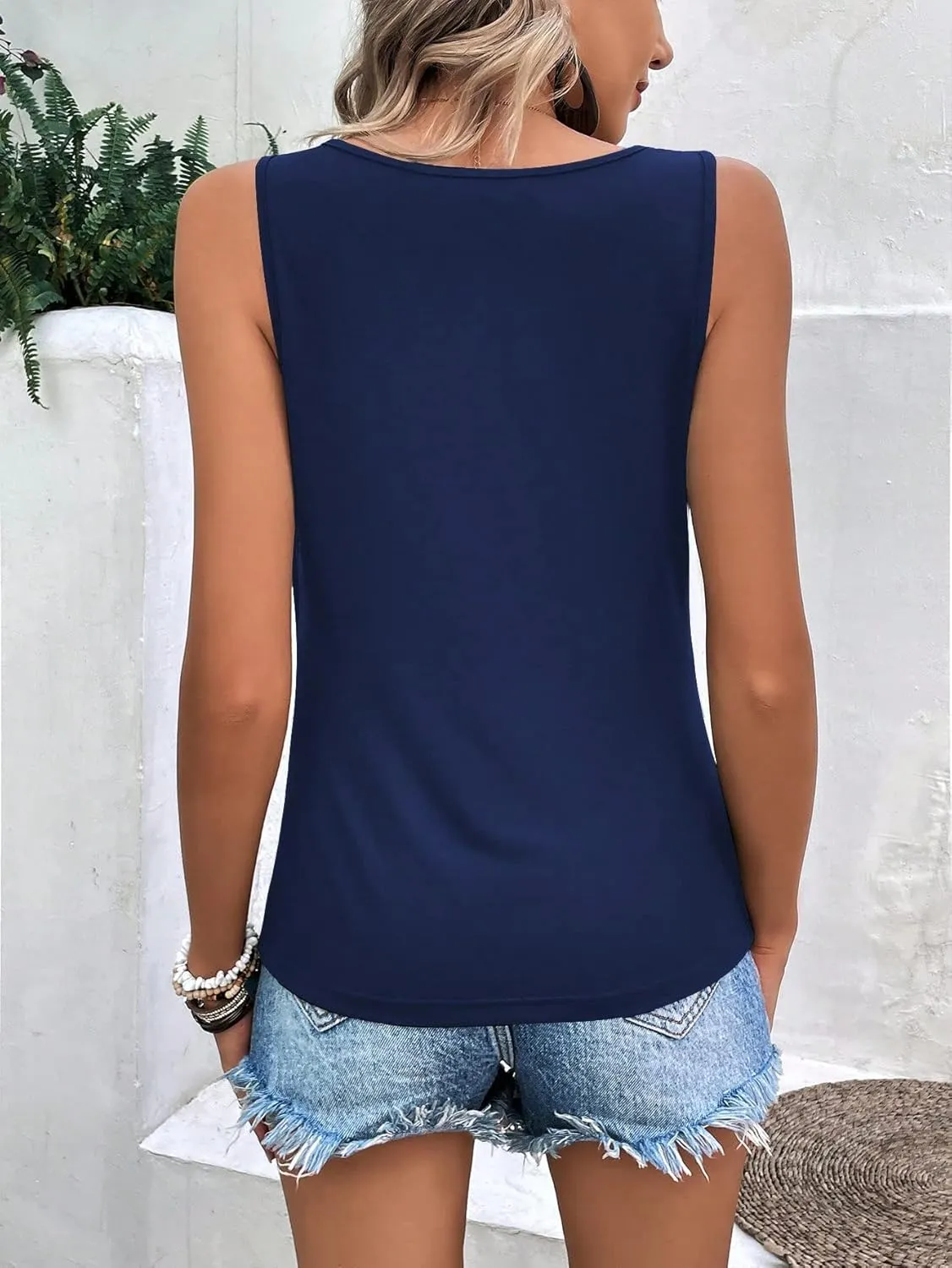 SweatyRocks Women's Casual Sleeveless Asymmetrical Twist Front Tank Top Summer Plain Tops
